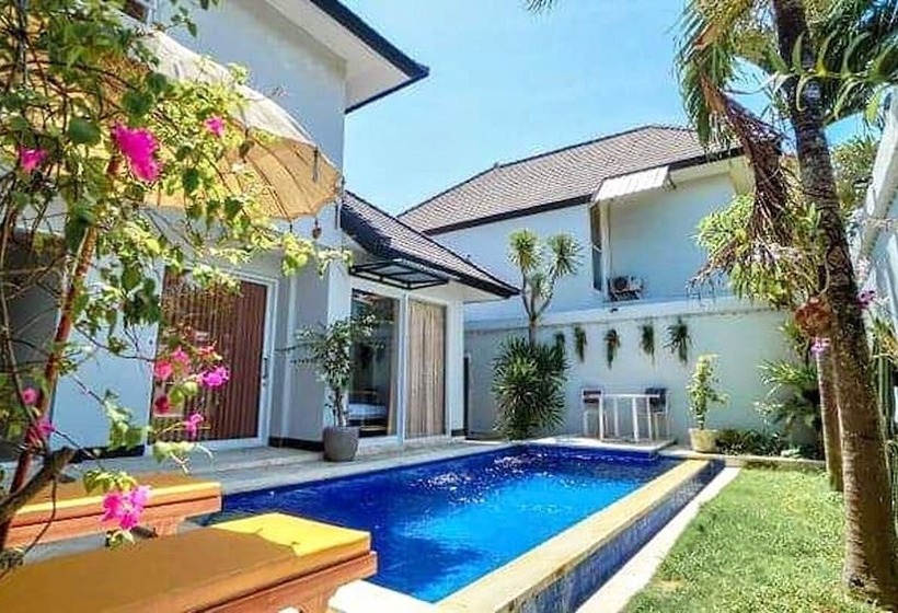 Отель Mondo Surf Village