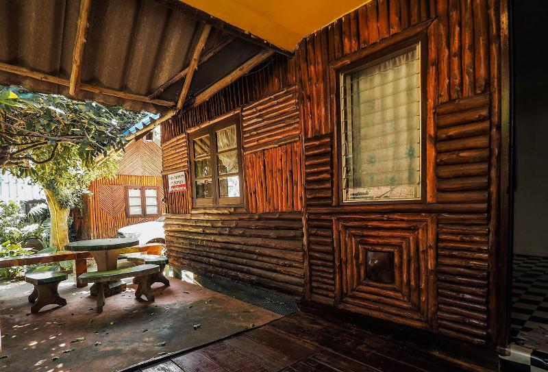 בית מלון כפרי Natthaphon Resort