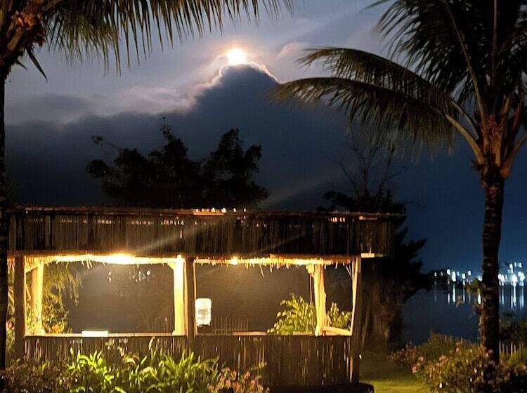 בית מלון כפרי N'jung Bali Camp