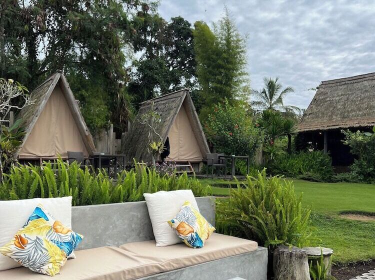 בית מלון כפרי N'jung Bali Camp