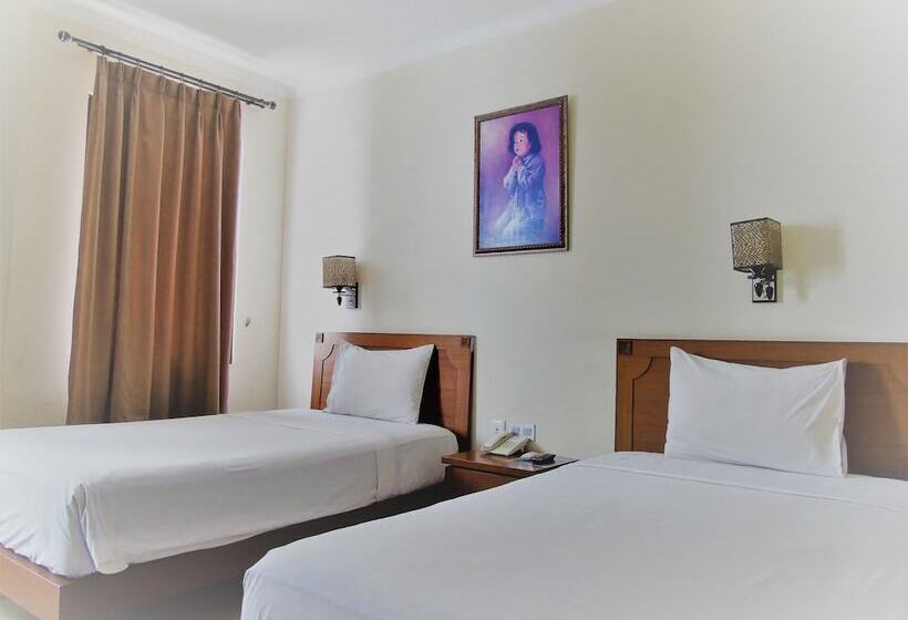 Pia Hotel Cirebon