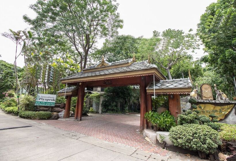 Отель Piyapruk Resort