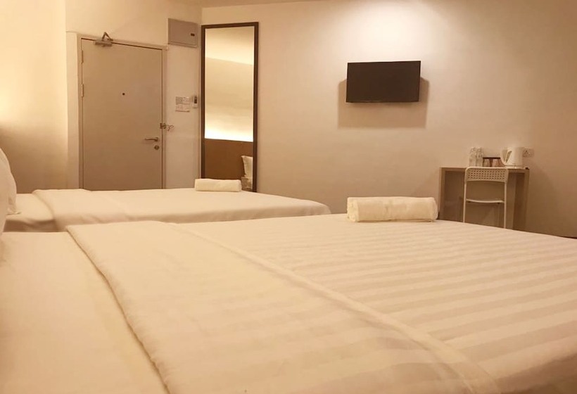 Place2stay Business Hotel @ Metrocity