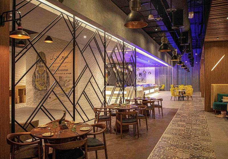 هتل Pullman Sharjah