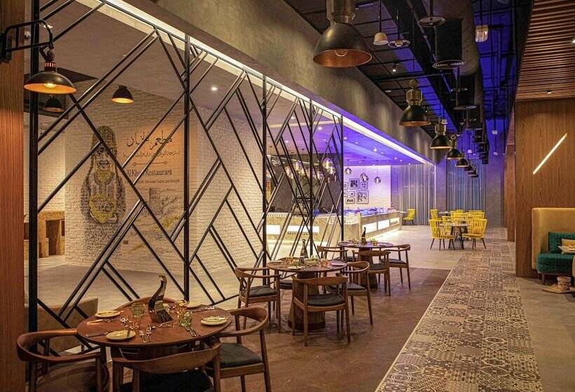 هتل Pullman Sharjah