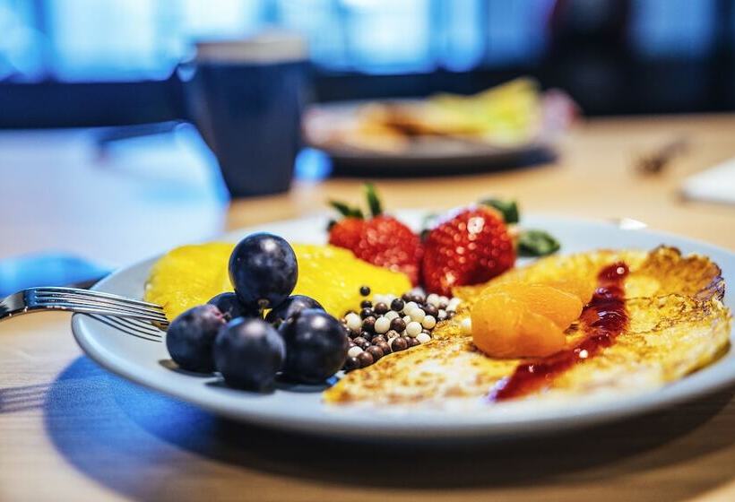 هتل Pullman Sharjah