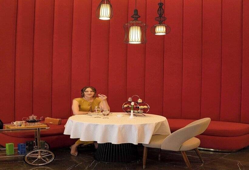 هتل Pullman Sharjah