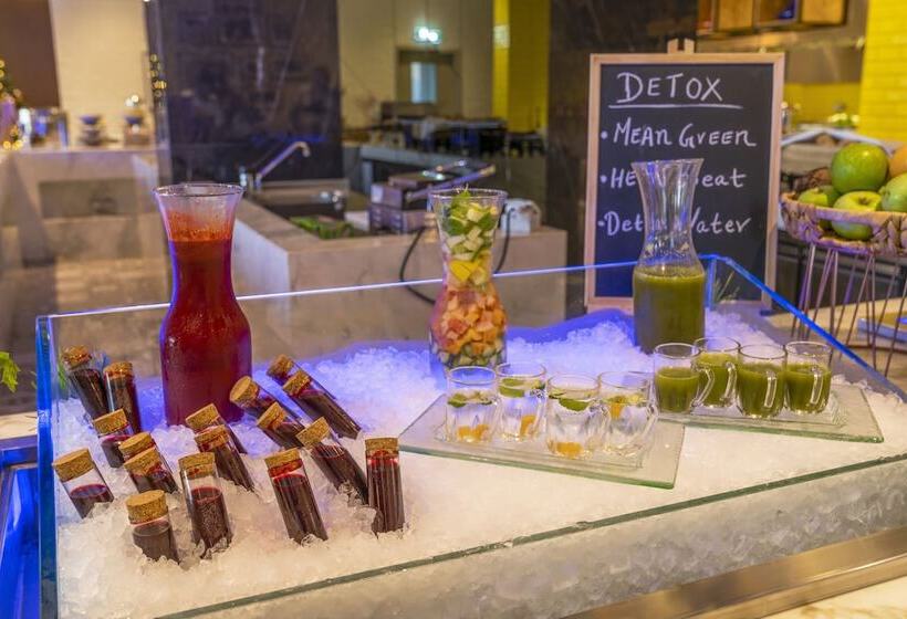 هتل Pullman Sharjah