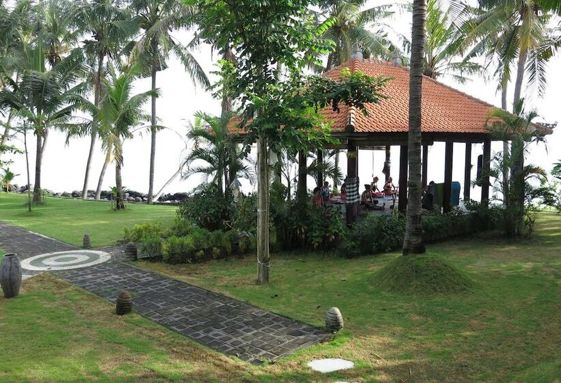 בית מלון כפרי Relax Bali Dive & Spa Ocean Front Resort