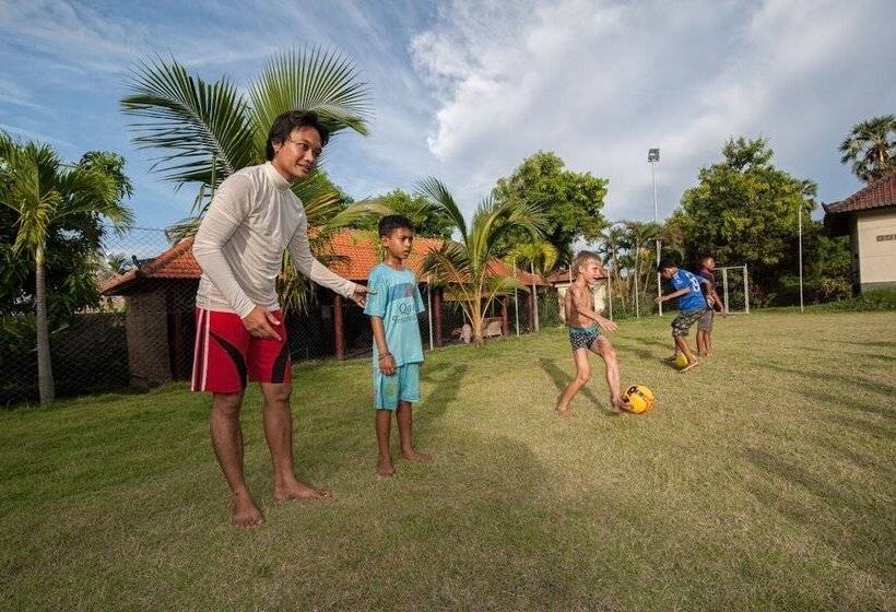 בית מלון כפרי Relax Bali Dive & Spa Ocean Front Resort