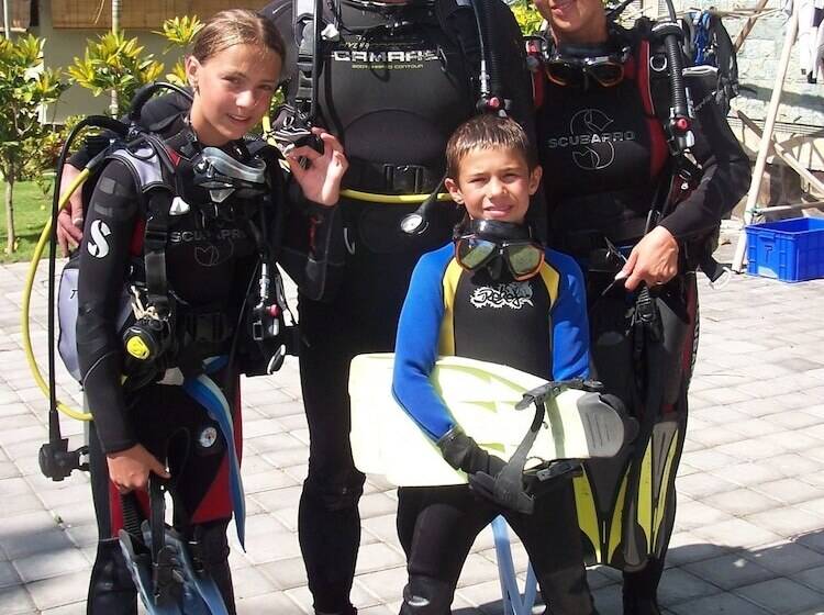 בית מלון כפרי Relax Bali Dive & Spa Ocean Front Resort