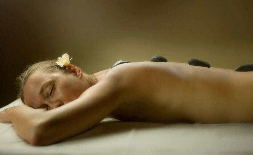 酒店 Relax Bali Dive & Spa Ocean Front Resort