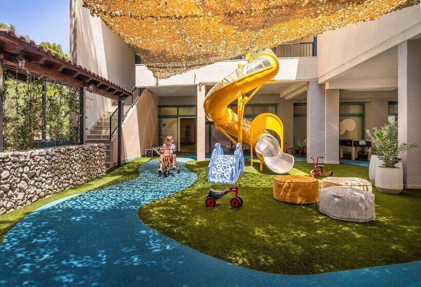 ホテル Sunny Makarska By Valamar