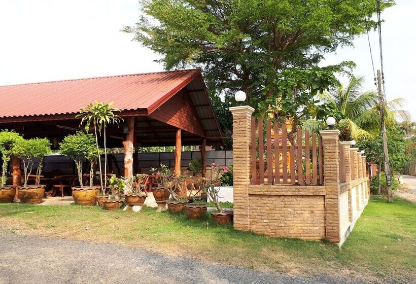 בית מלון כפרי Smart Resort