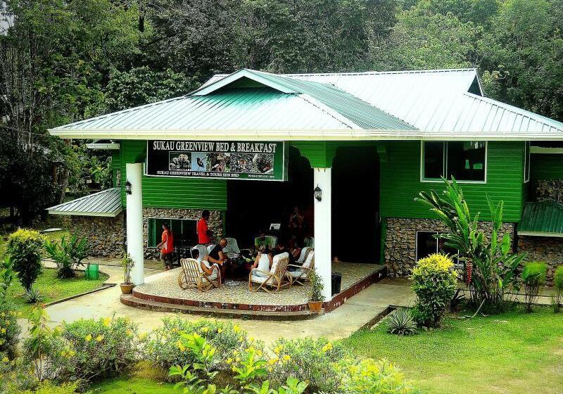 هتل Sukau Greenview Bed & Breakfast