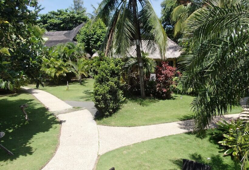 هتل Thalatta Resort