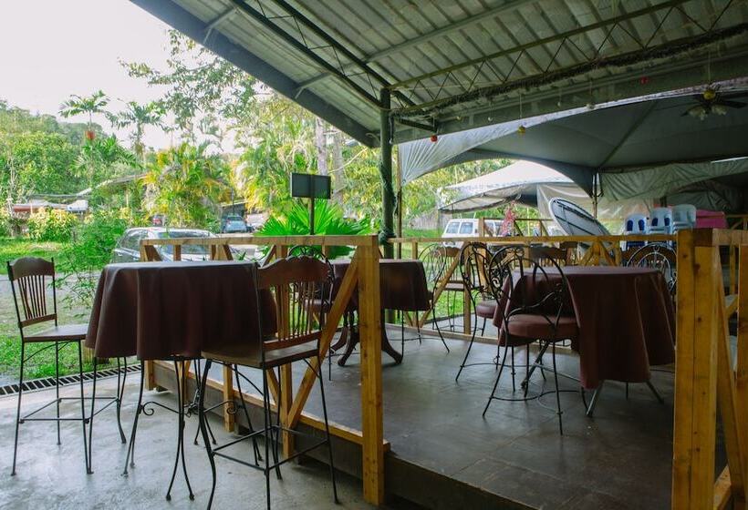 호텔 The 7 Lodge Tambunan