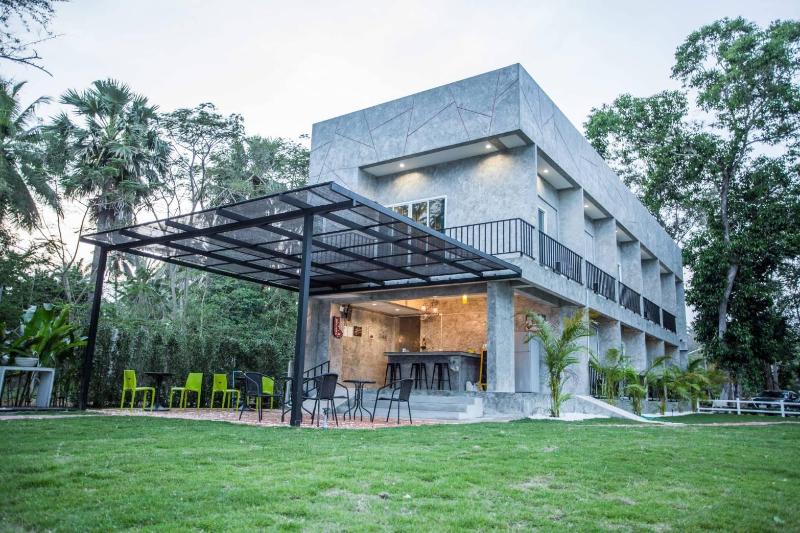 Отель The Chala Resort