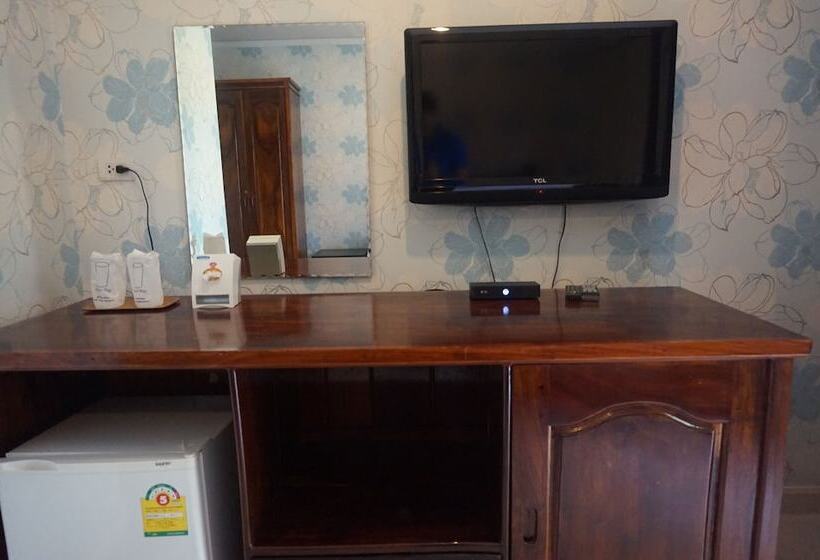 酒店 The Park Nangrong Resort