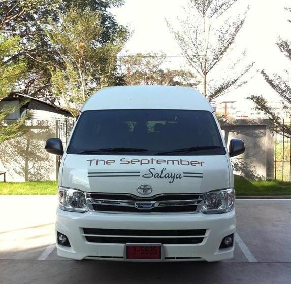 호텔 The September Salaya