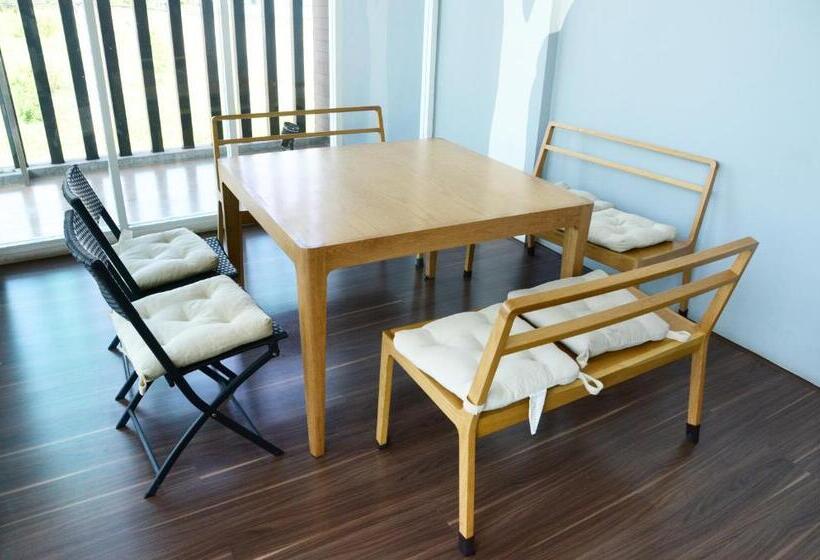 호텔 The September Salaya