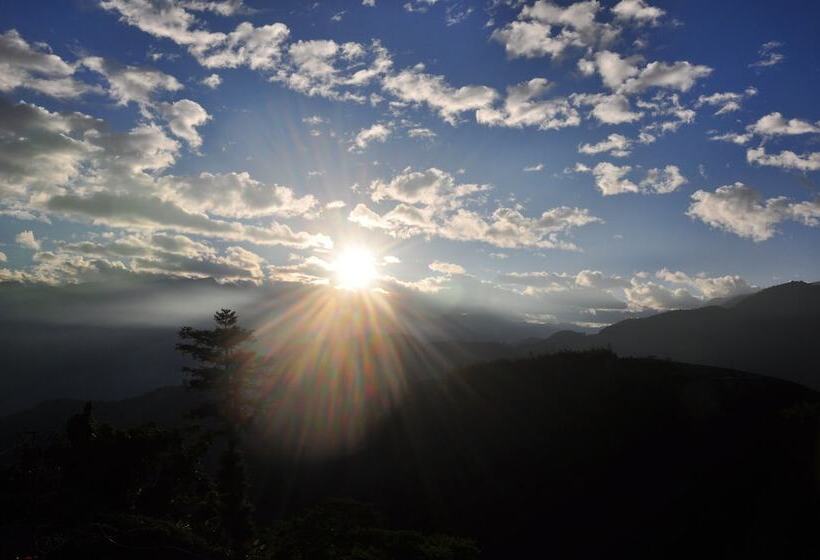 هتل Walk Cloud B&b