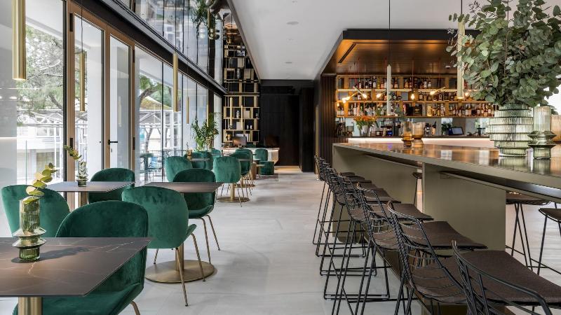 ホテル We.me Suite