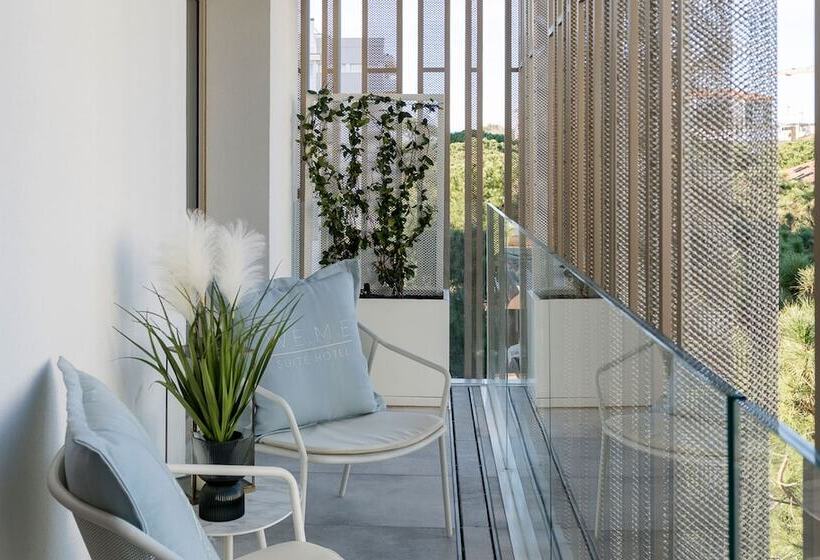 ホテル We.me Suite