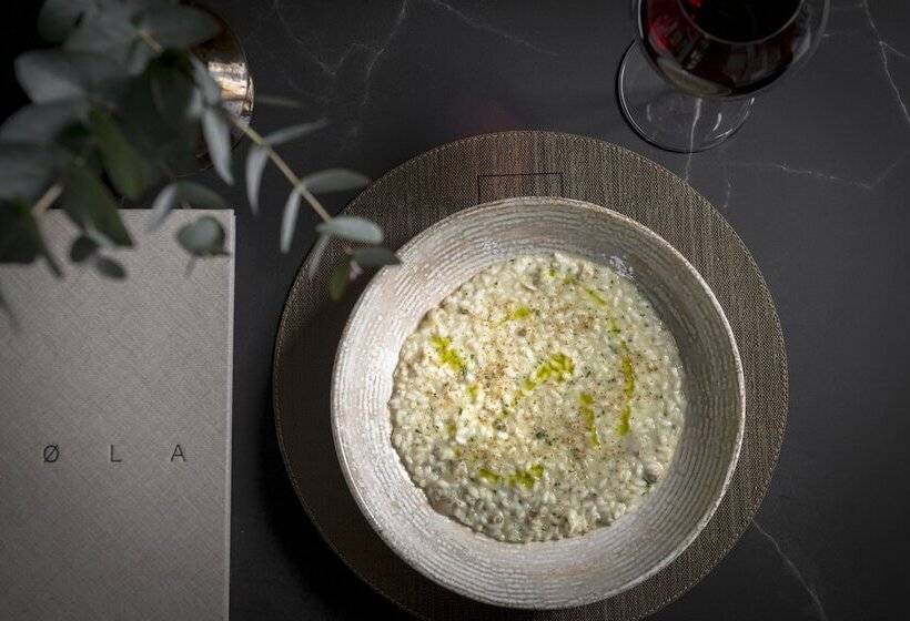 ホテル We.me Suite