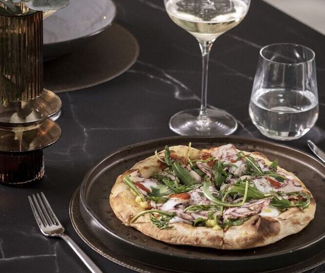 ホテル We.me Suite