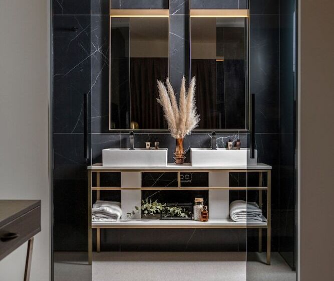 ホテル We.me Suite