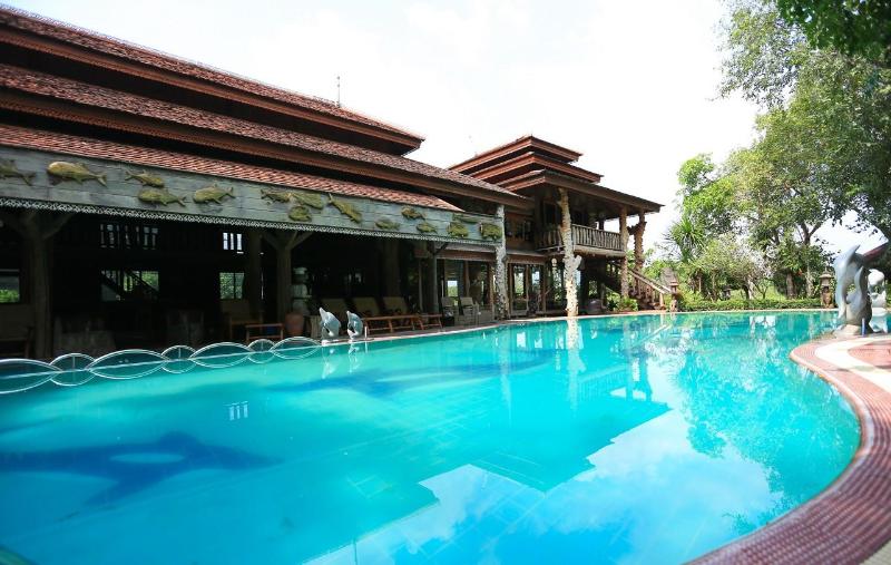 호텔 Woodland Museum & Resort