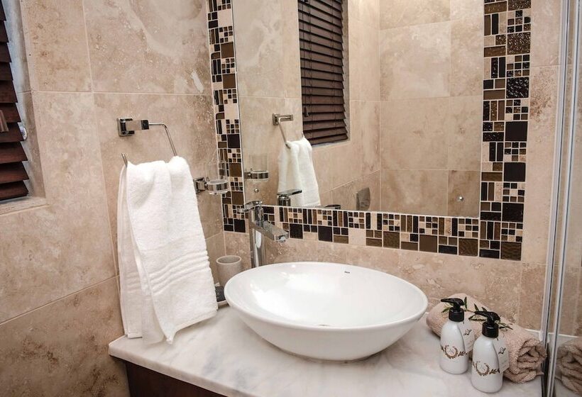 Jeffreys Bay Beach Accommodation