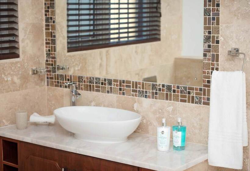 Jeffreys Bay Beach Accommodation