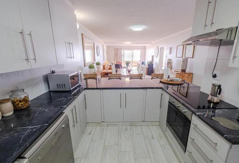 Jeffreys Bay Beach Accommodation