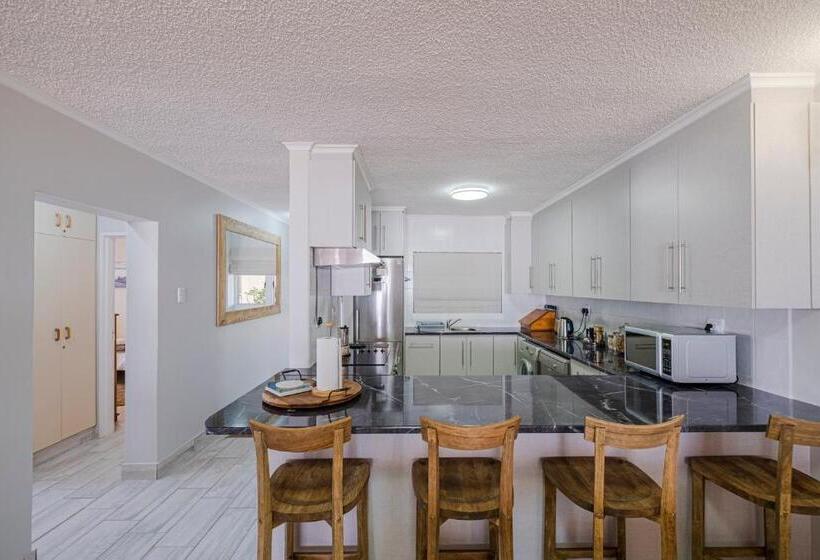 Jeffreys Bay Beach Accommodation