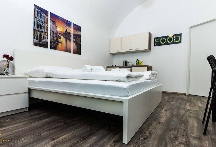 My City Apartments   Prime Location