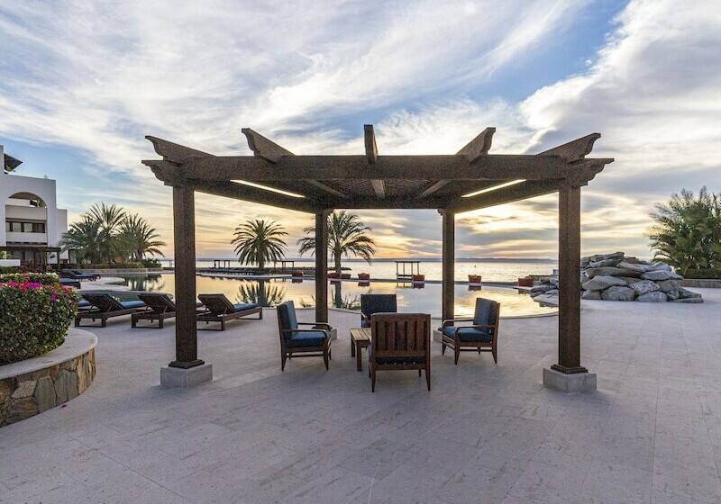 Playa De La Paz Condominiums