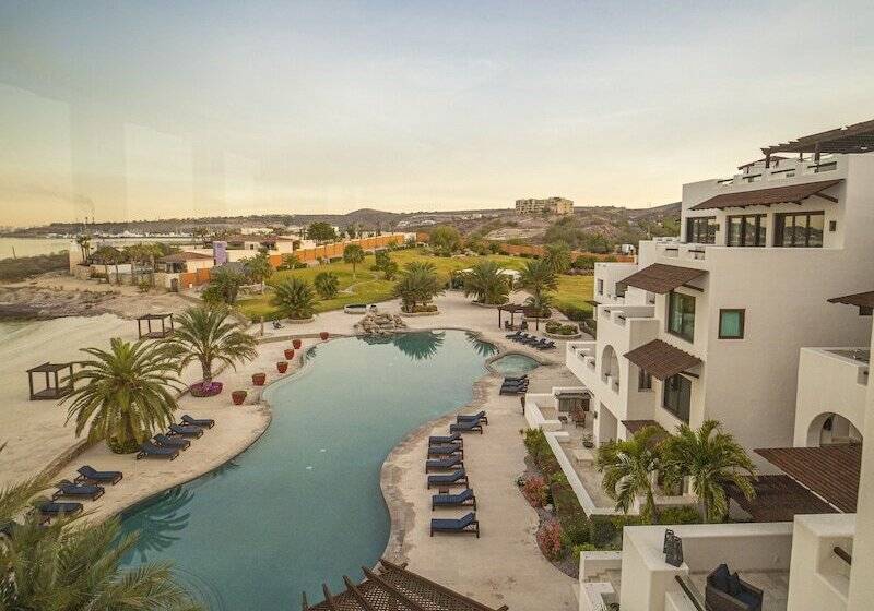 Playa De La Paz Condominiums