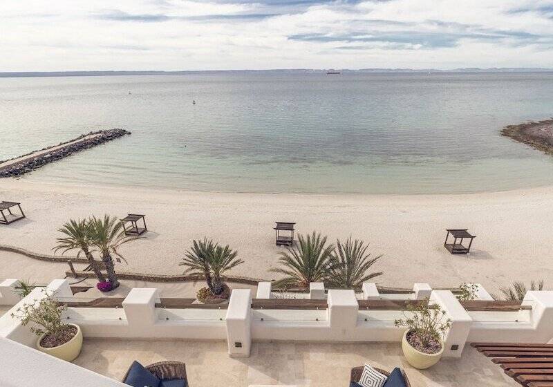 Playa De La Paz Condominiums