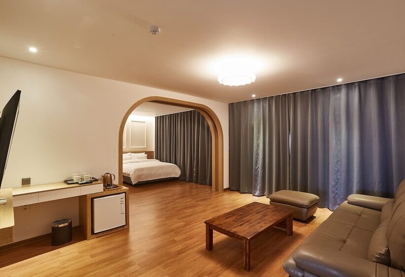 Pyeongchang Hotel The Maru