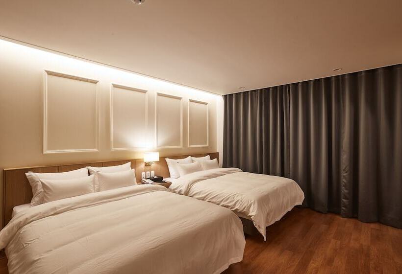 Pyeongchang Hotel The Maru