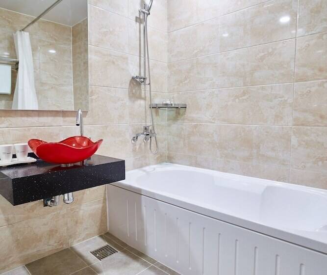 Pyeongchang Hotel The Maru