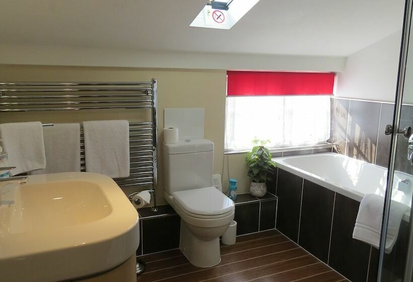 مبيت وإفطار Greyhound Cottage