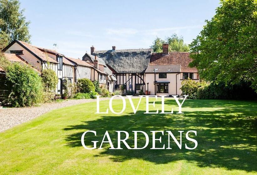 مبيت وإفطار Greyhound Cottage