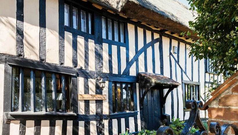 مبيت وإفطار Greyhound Cottage