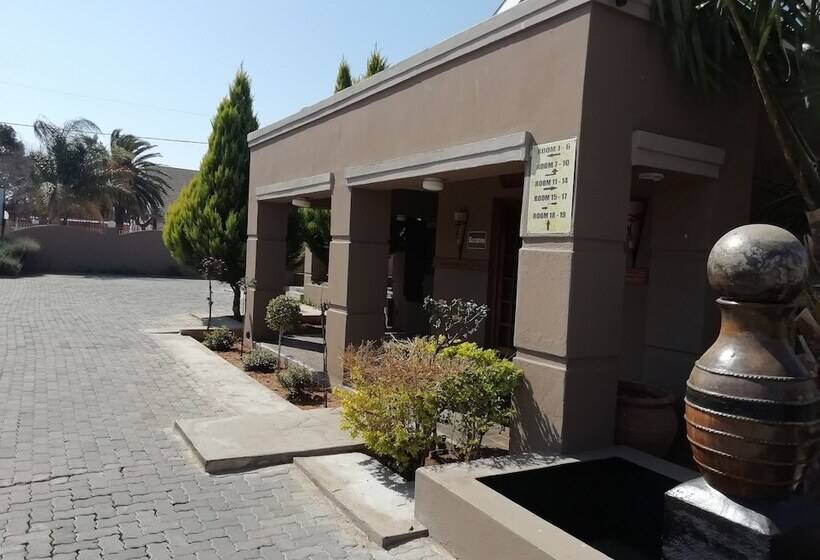 مبيت وإفطار Times Premier Lodge
