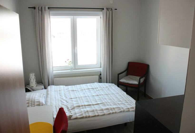 Bedder At Oslo Airport