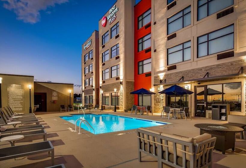 هتل Best Western  Plus Executive Residency Rigby S Water World