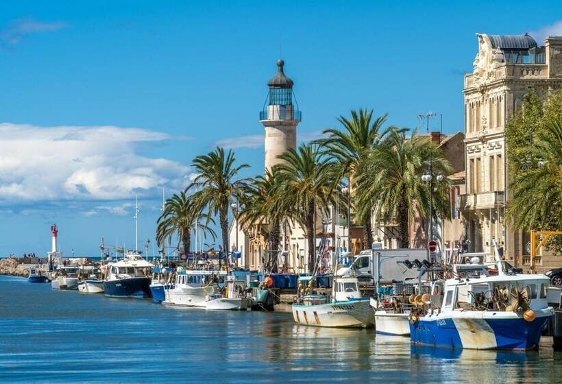 فندق Camping Abri De Camargue